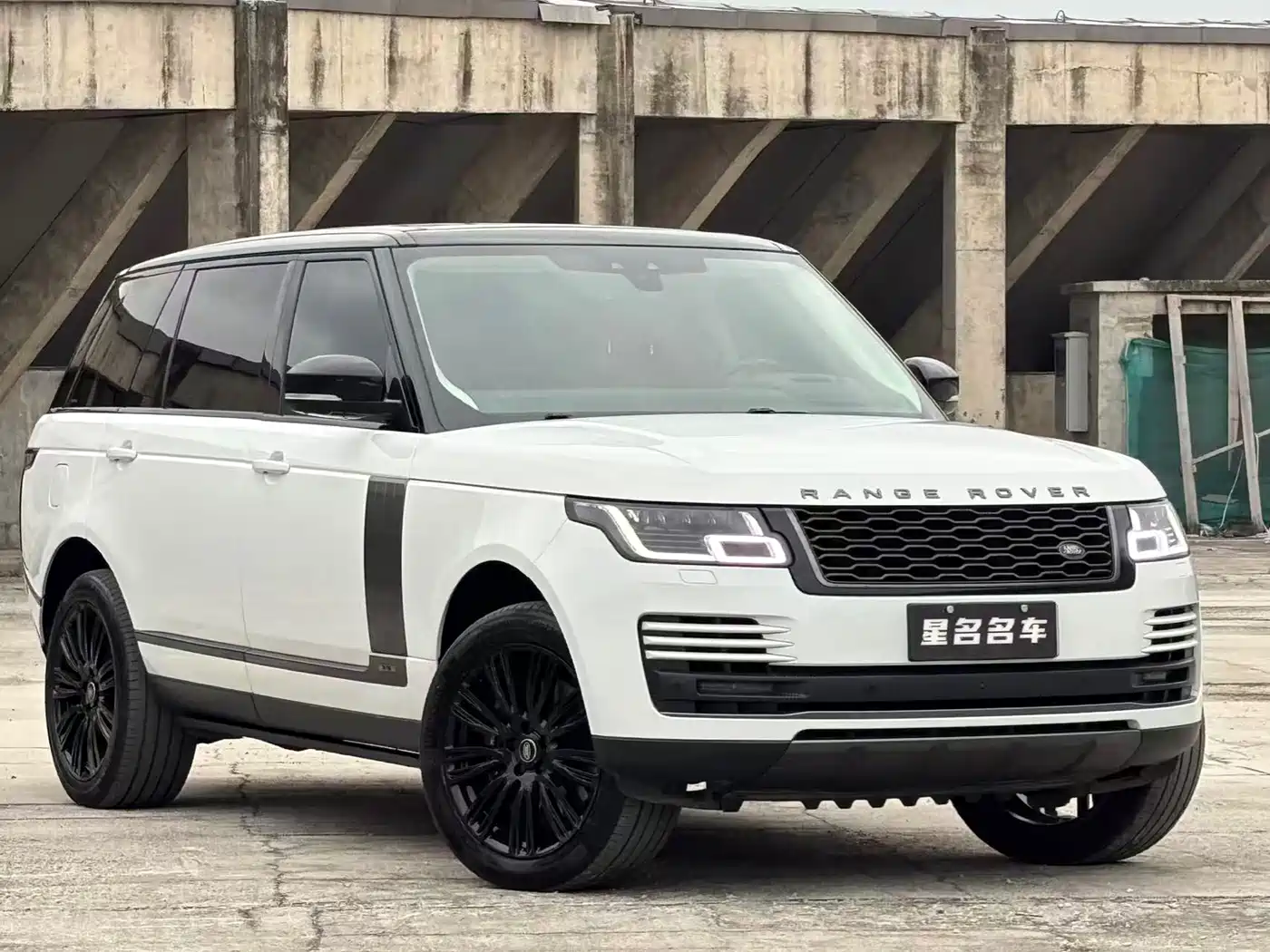 LAND ROVER RANGE ROVER