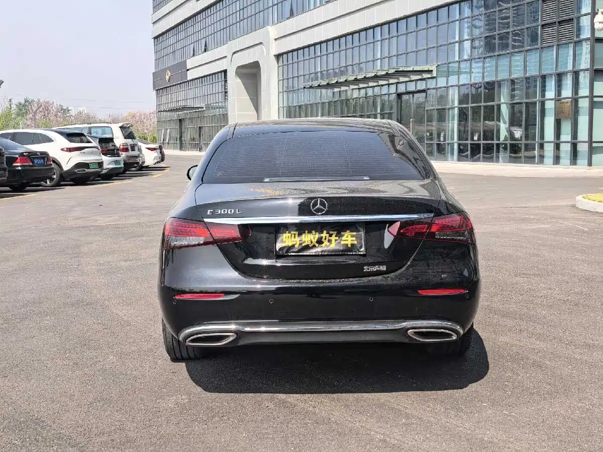 MERCEDES-BENZ E CLASS