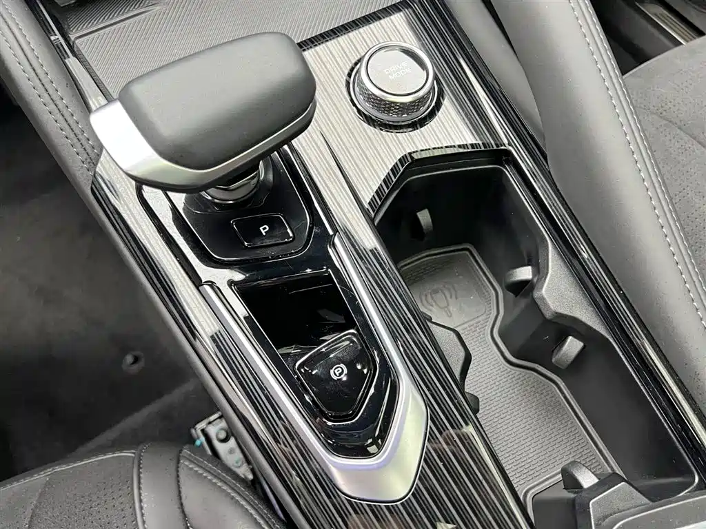 GEELY XINGYUE L