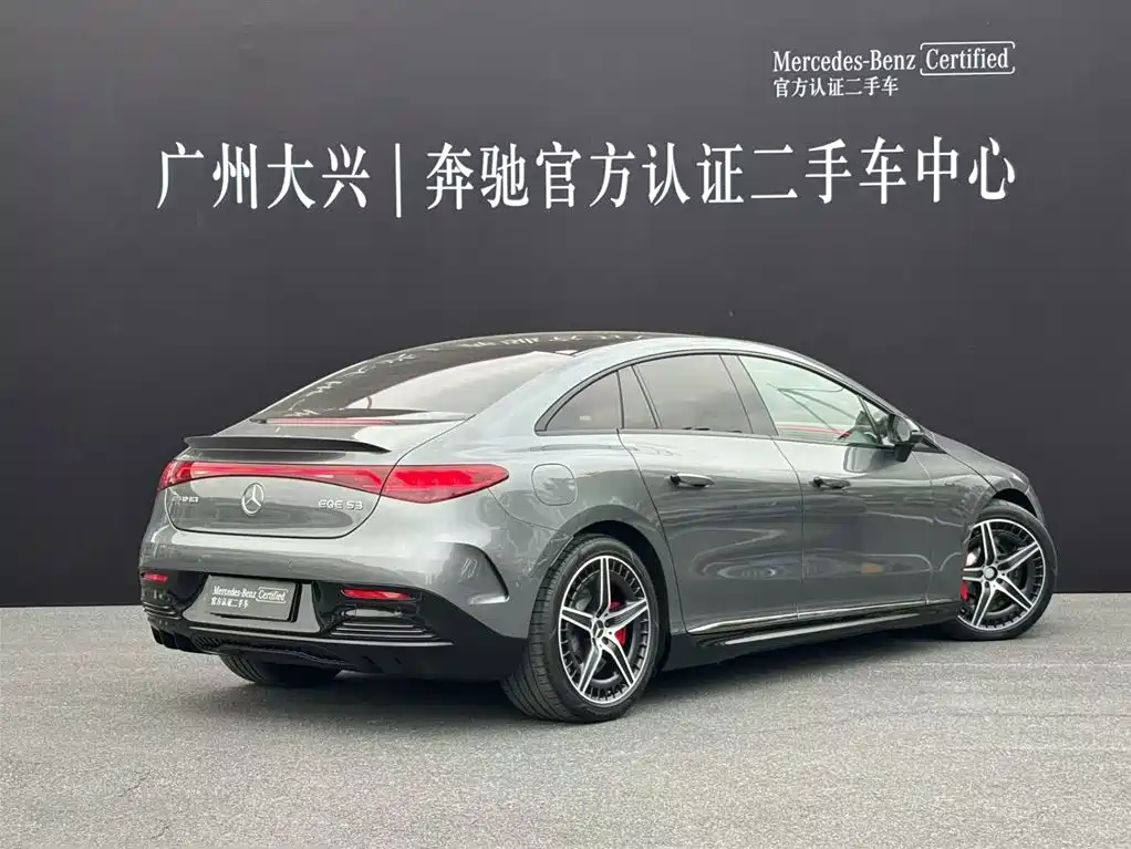 MERCEDES-BENZ EQE AMG