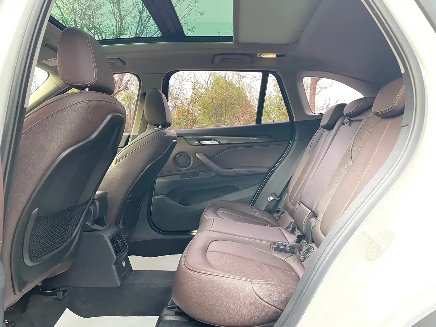 BMW X1 2018 sDrive18Li Premium Model фото 12