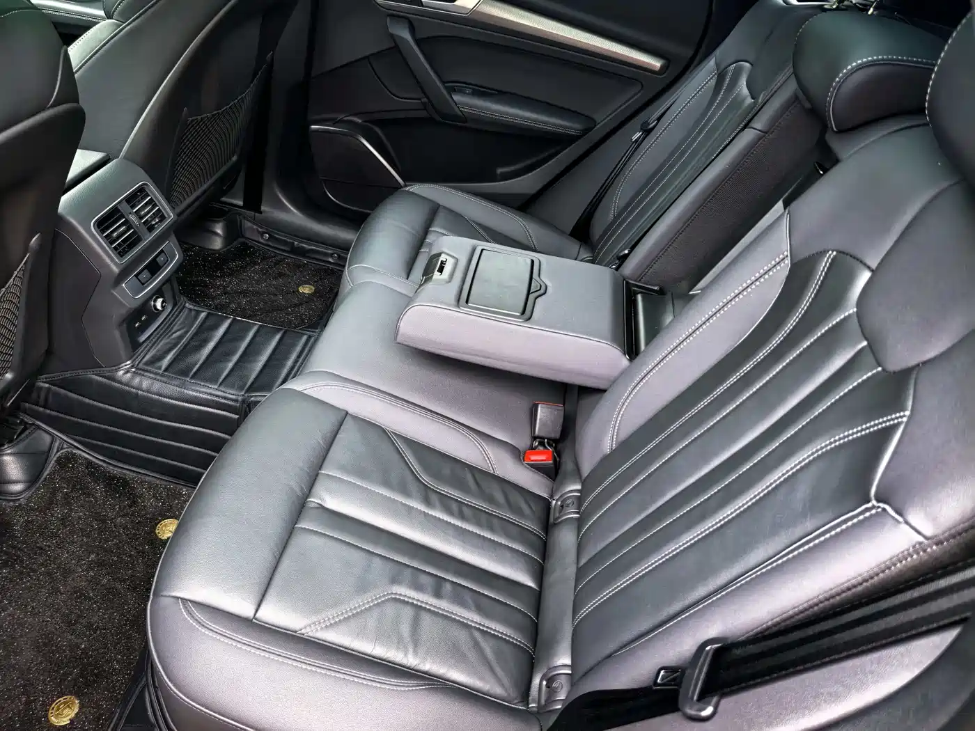 Audi Q5L 2023 40T Luxury Dynamic фото 12