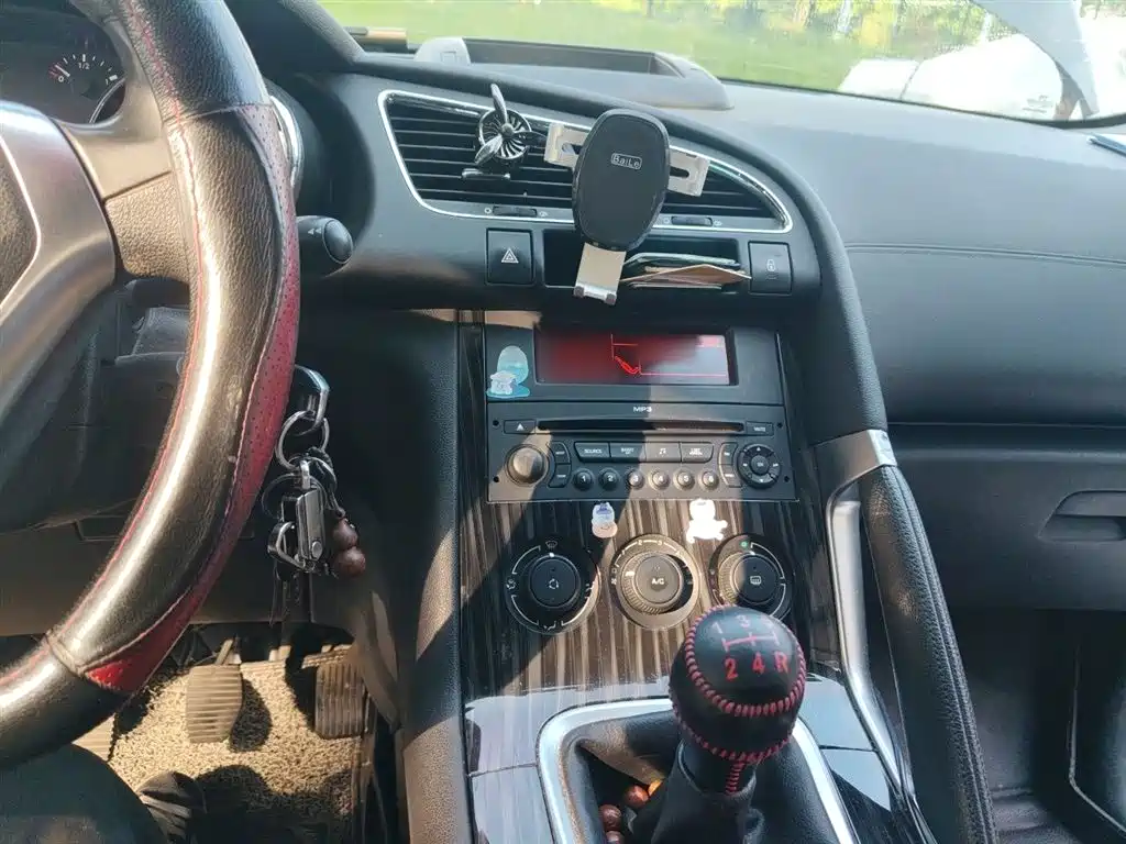 Фото 6 - Peugeot 3008