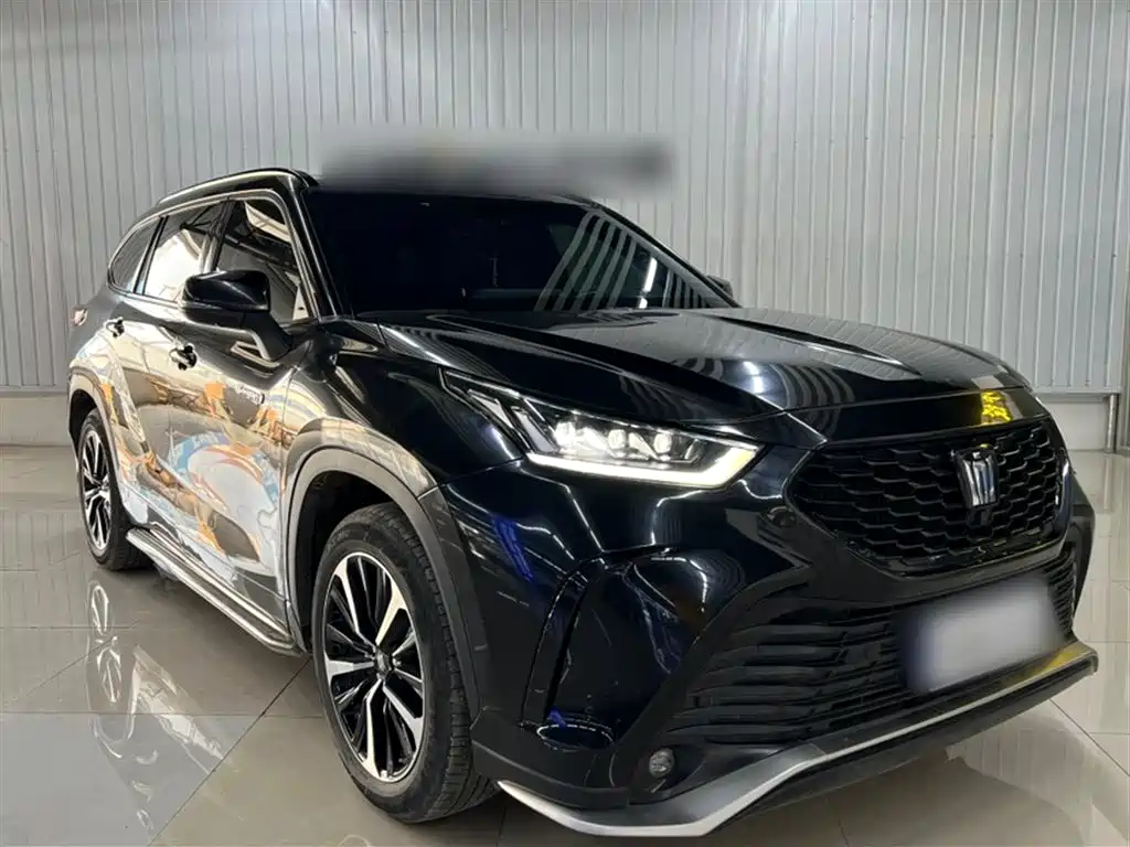 Toyota Crown Kluger 2023 2.5L HEV AWD Premium Edition фото 25