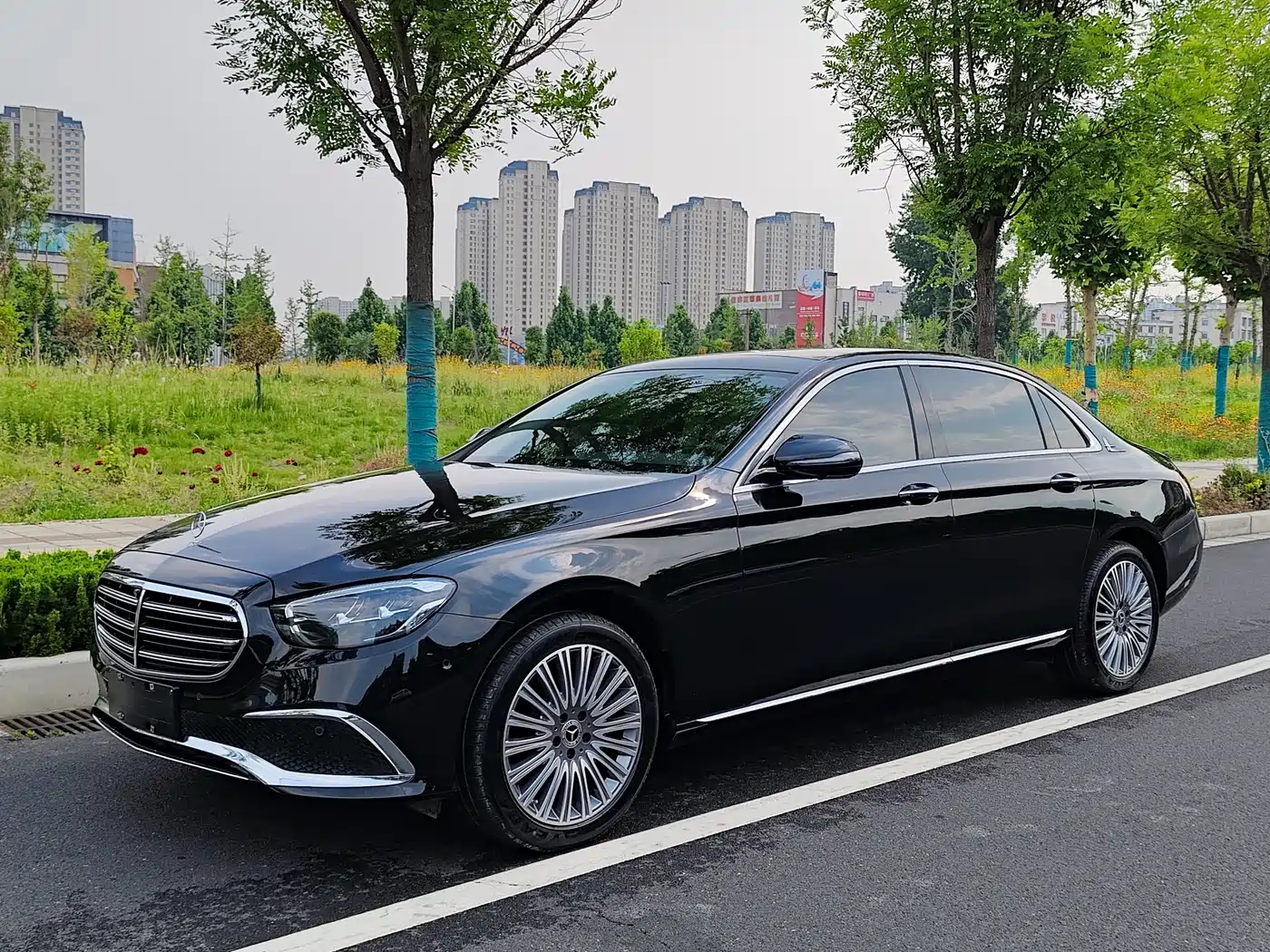 Mercedes-Benz E-Class 2022 Second Facelift E 300 L Luxury фото 16