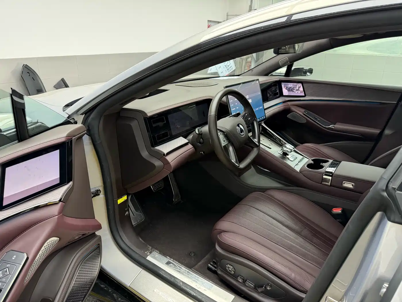 Denza Z9GT 2025 2024 1100 AWD Ultra Edition