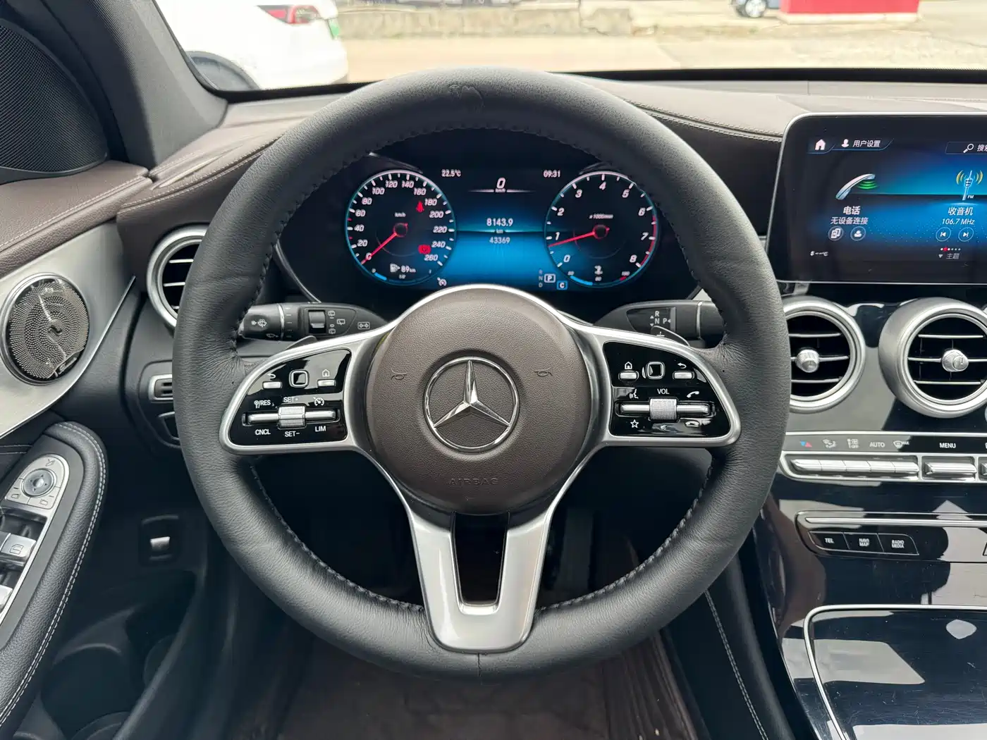 Mercedes-Benz GLC 2020 Facelift GLC 260 L 4MATIC Dynamic фото 5