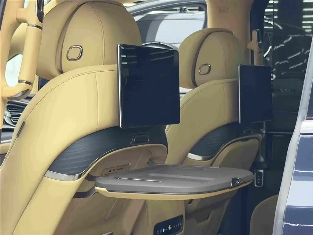 Denza D9 2025 2025 Model DM-i Smart Drive Edition 1020 AWD Flagship