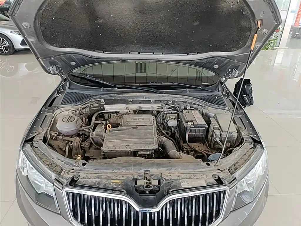 Škoda Octavia 2017 Classic 1.6L Automatic Comfort фото 20