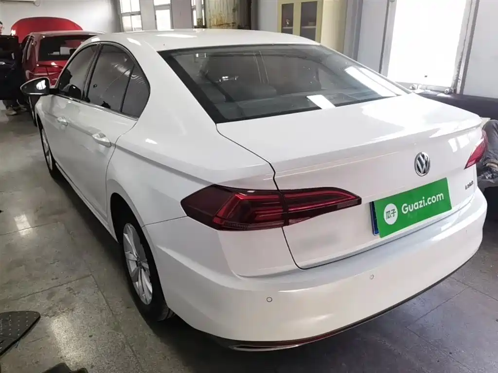 Volkswagen Bora 2019 Facelift 1.5L Automatic Comfort China VI фото 5