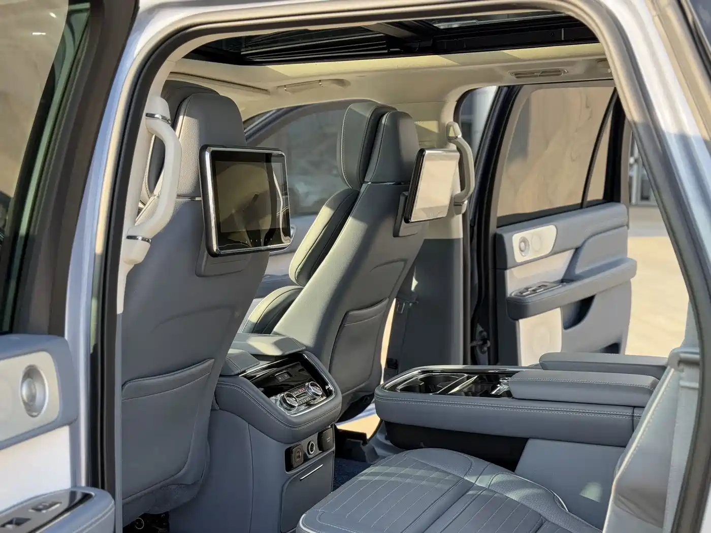Lincoln Navigator 2022 2020 3.5T Long Wheelbase Presidential Edition