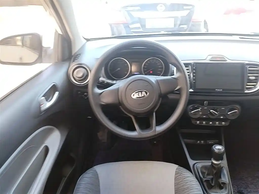 Kia Huan Chi 2017 1.4L Manual Smart Fashion фото 11