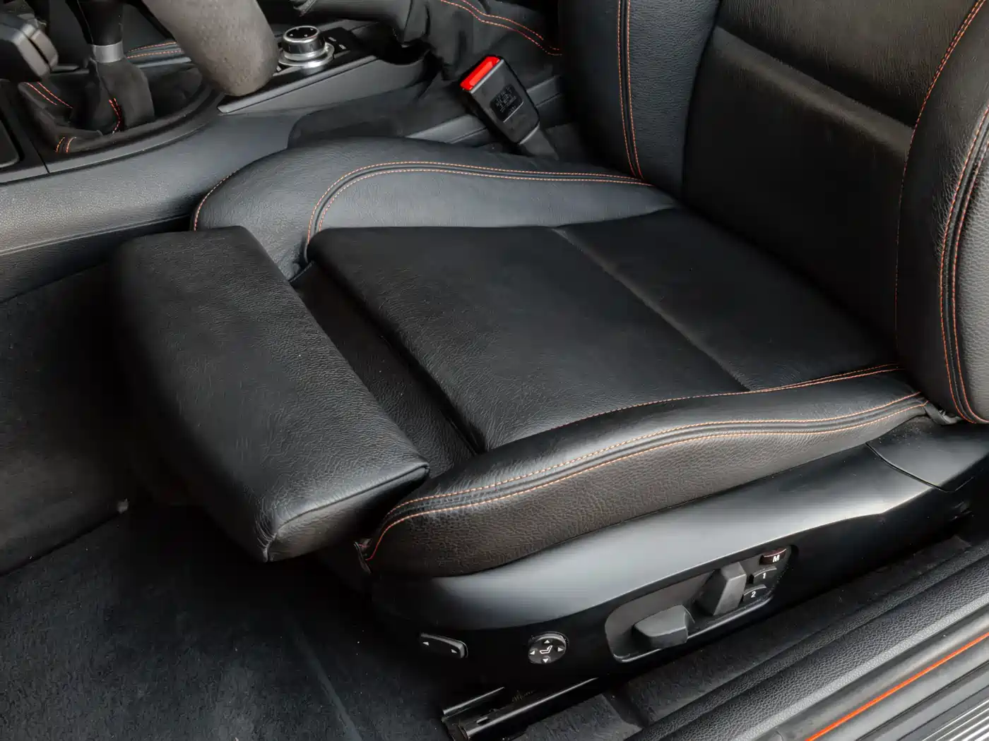 BMW 1 Series M 2013 2011 1M Coupe