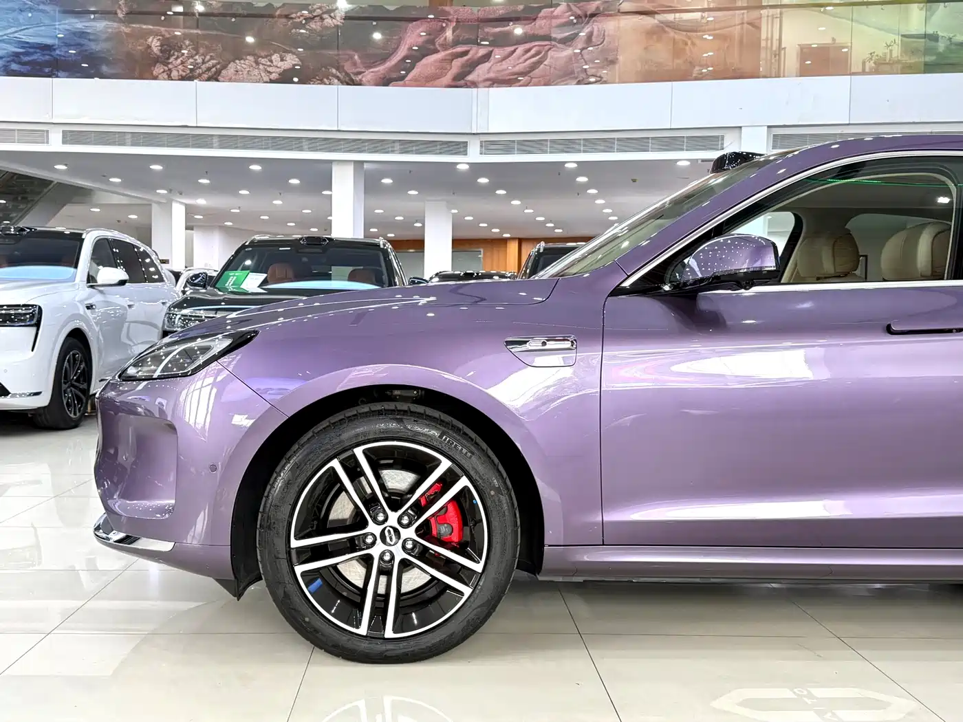 AITO Wenjie AITO M5 2025 Extended Range Ultra AWD фото 4