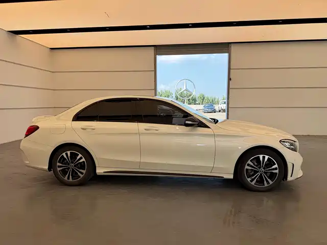 Mercedes-Benz C-Class 2019 C 260 Sport — фото 4