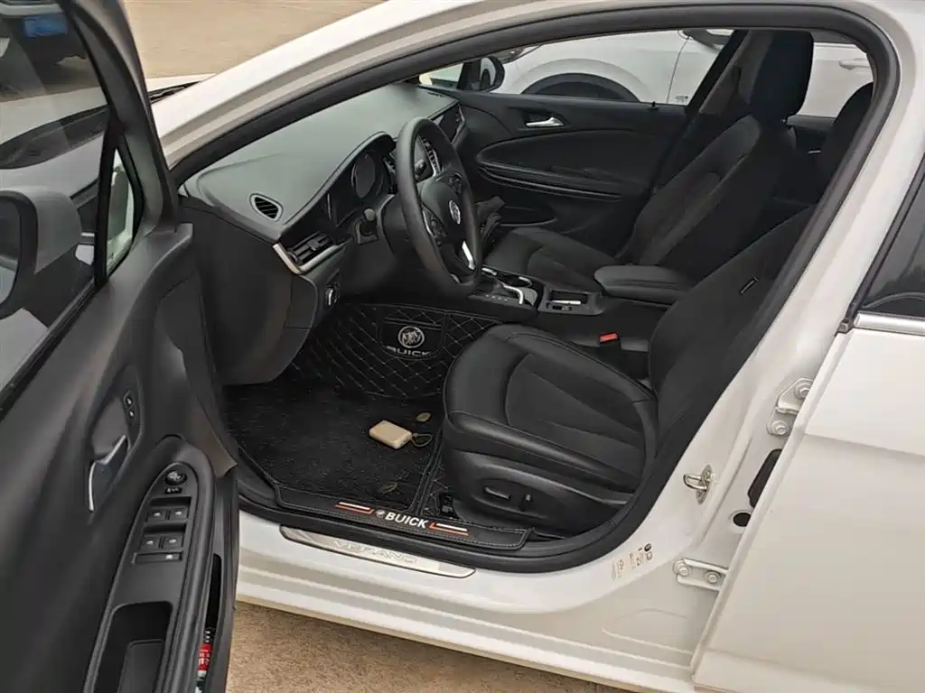 Buick Verano 2017 Sedan 20T DCT Elite фото 16