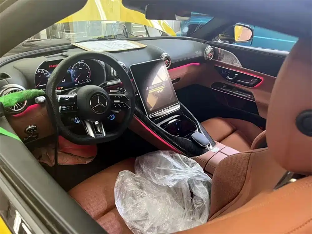 Mercedes-Benz SL-Class AMG 2024 AMG SL 63 4MATIC+ фото 6