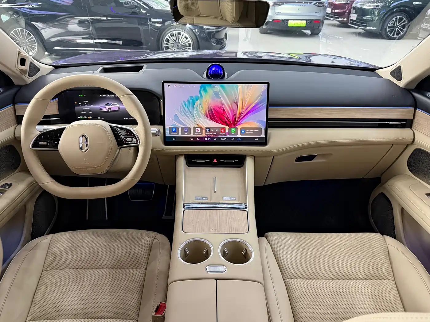 AITO Wenjie AITO M5 2025 Extended Range Ultra AWD фото 12
