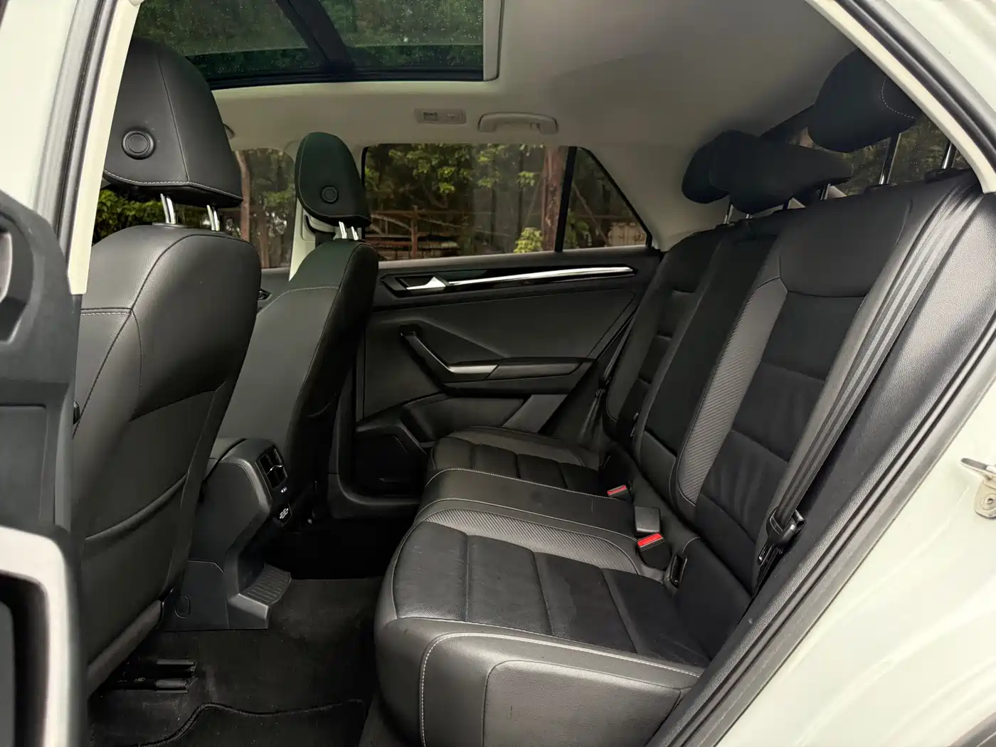 Фото 6 - Volkswagen T-ROC