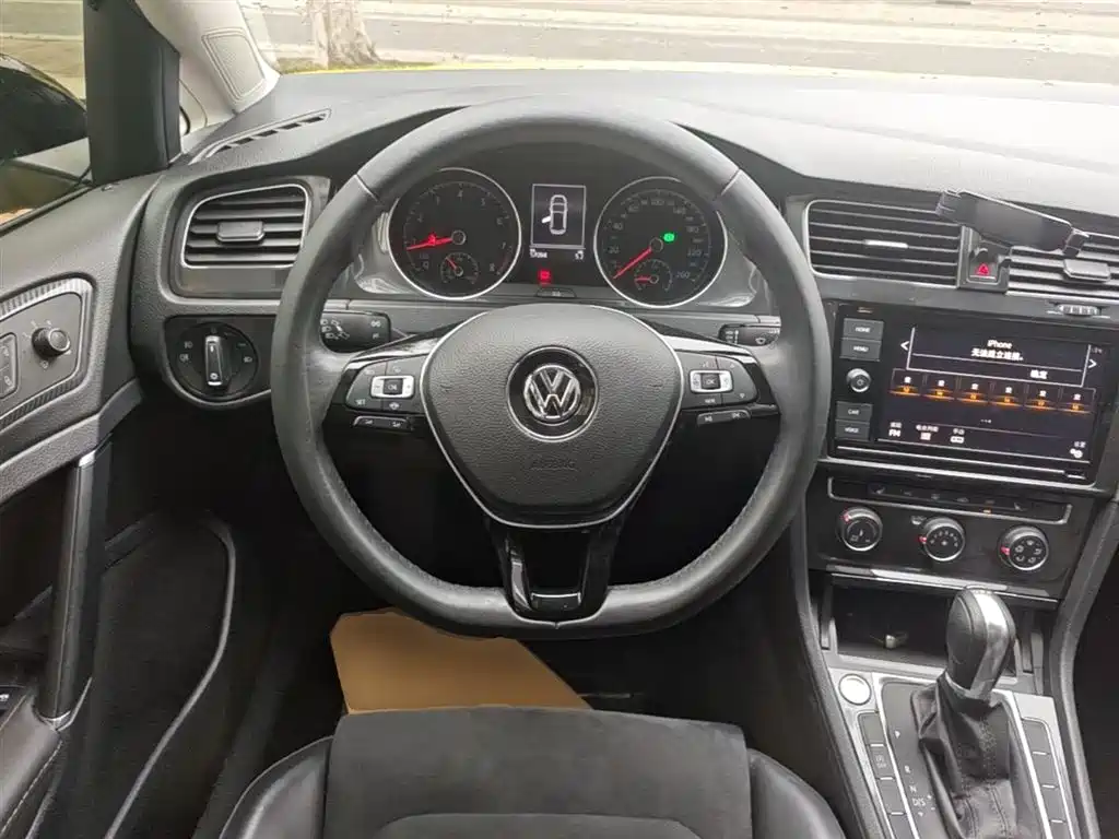 Volkswagen Golf 2019 280TSI DSG Luxury (China V) фото 11