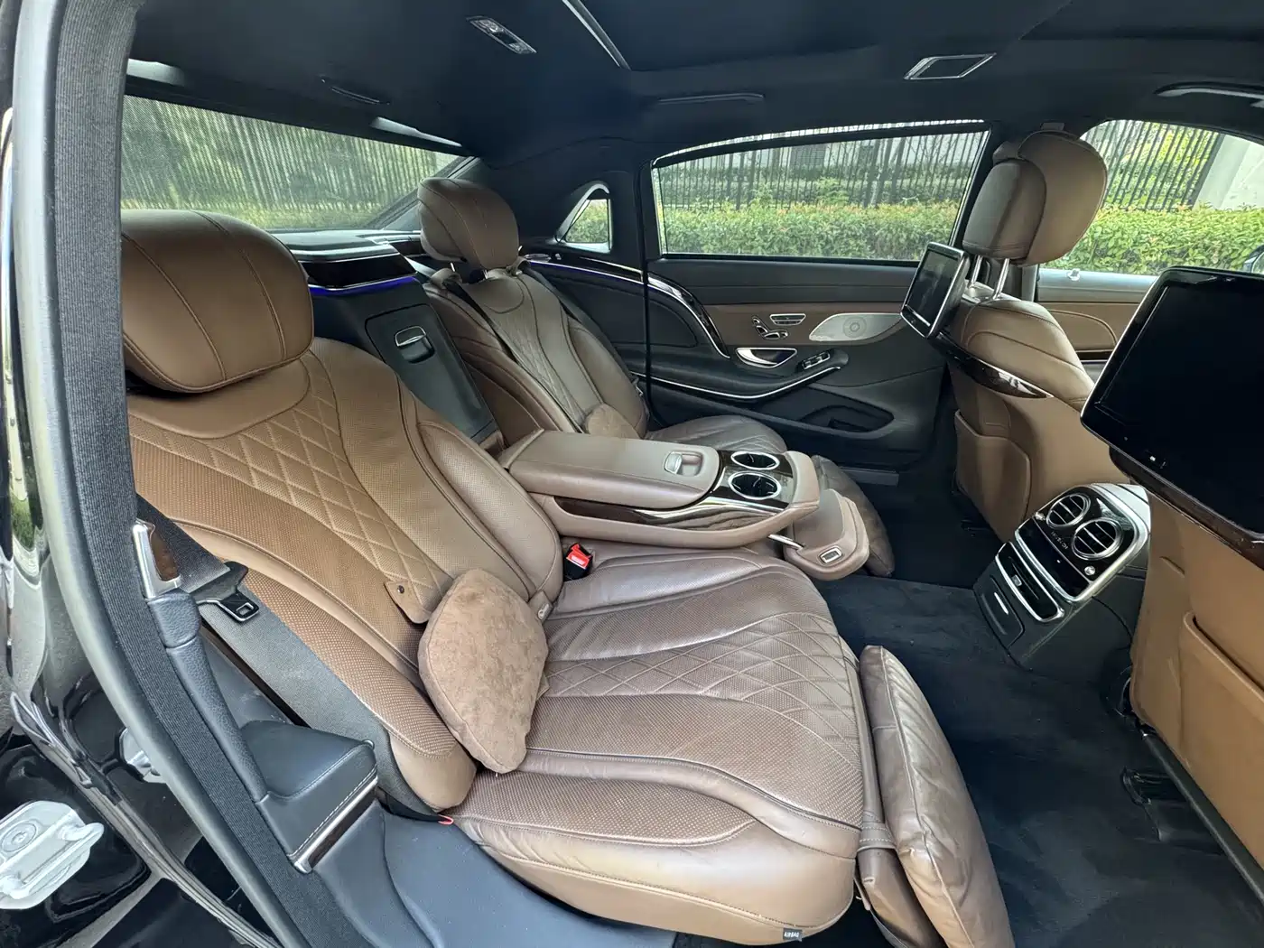 Mercedes-Benz Maybach S-Class 2016 S 400 4MATIC фото 12