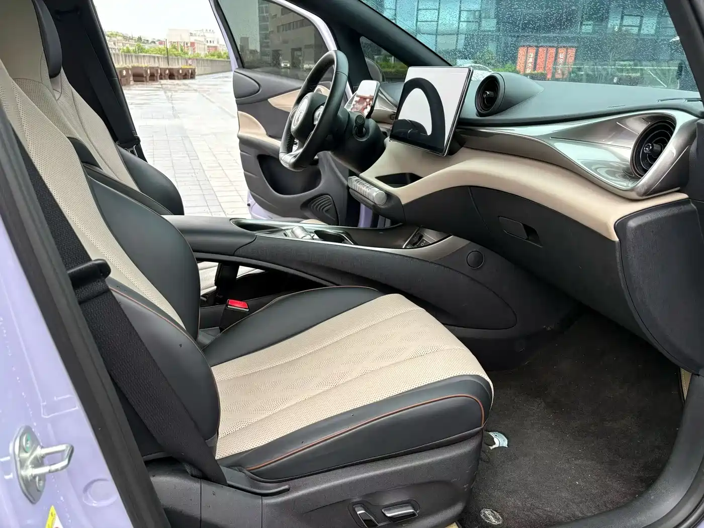 BYD Dolphin 2024 Glory Edition 420km Fashion Edition фото 8