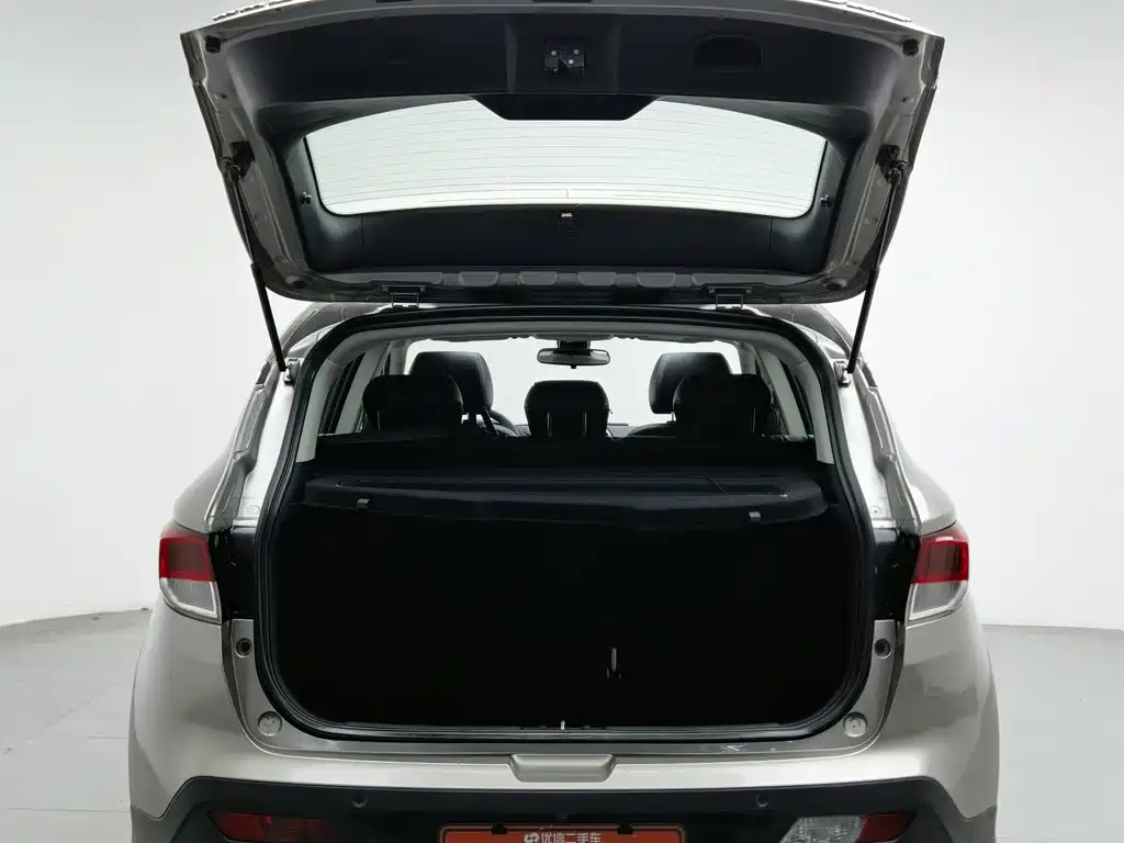 Soueast DX3 2017 2018 1.5T CVT Premium