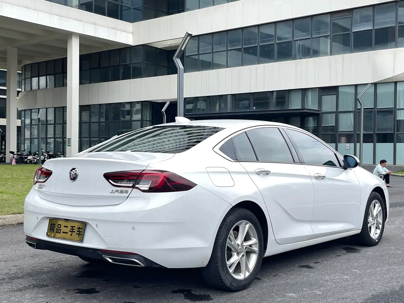 Buick Regal 2020 552T Luxury фото 10