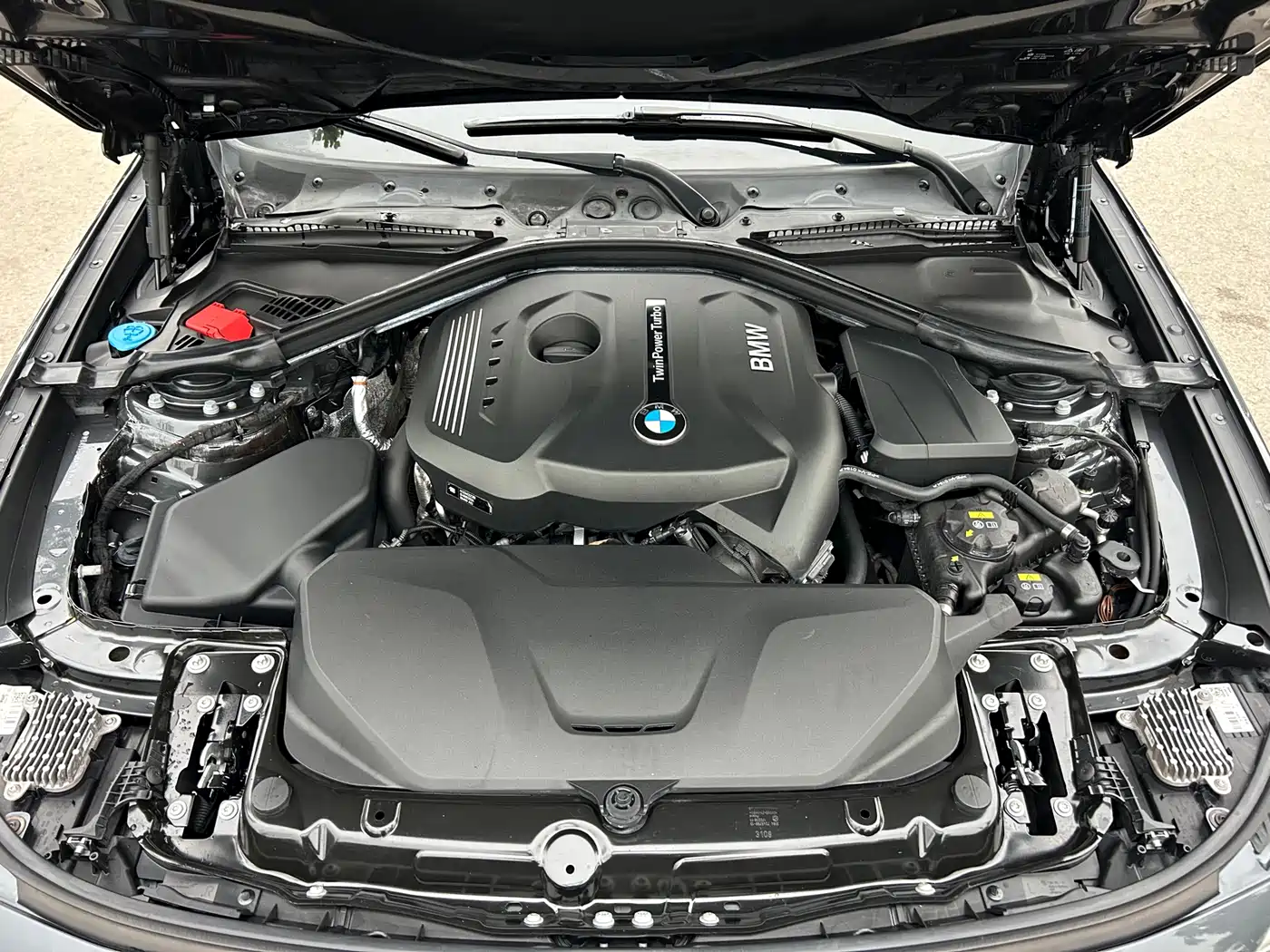 BMW 3 Series GT 2018 320i Fashion фото 17