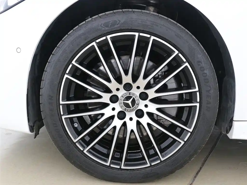 Mercedes-Benz C-Class 2024 Facelift C 260 L Sport фото 9