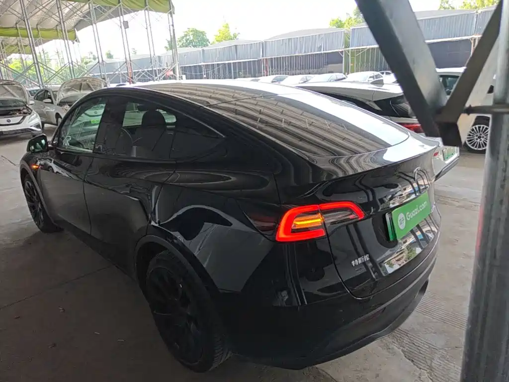 Фото 5 - Tesla Model Y