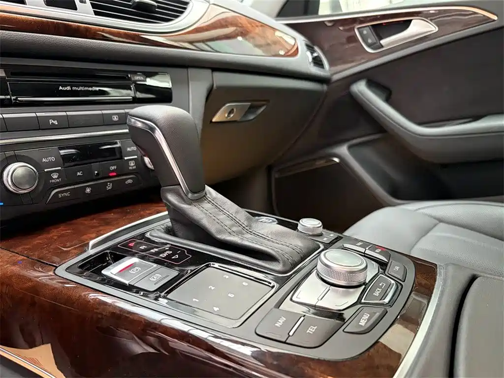 Audi A6L 2016 30 FSI Comfort фото 12