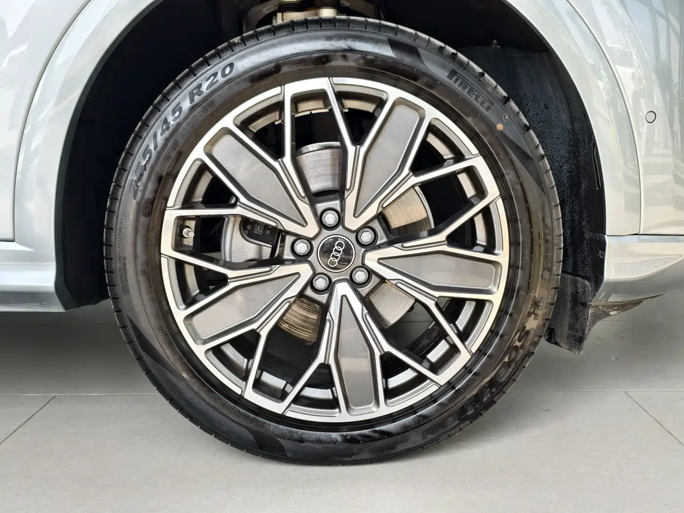 Audi Q5L 2026 Model Base Version фото 16