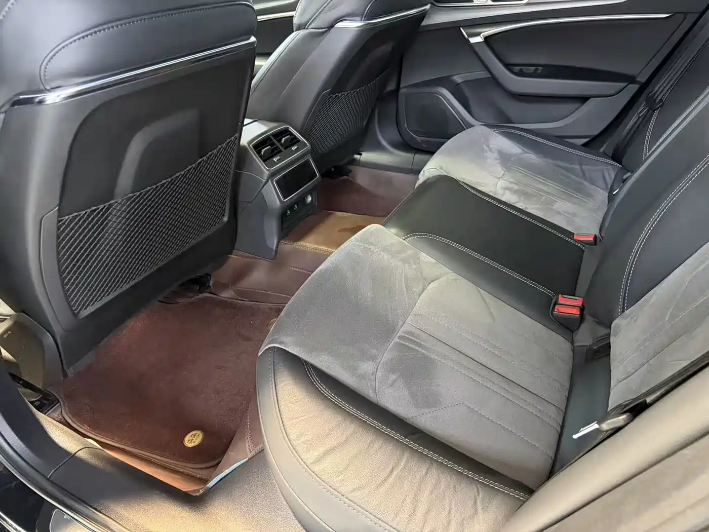 Audi A6L 2023 Facelift 45 TFSI Premium Dynamic фото 7