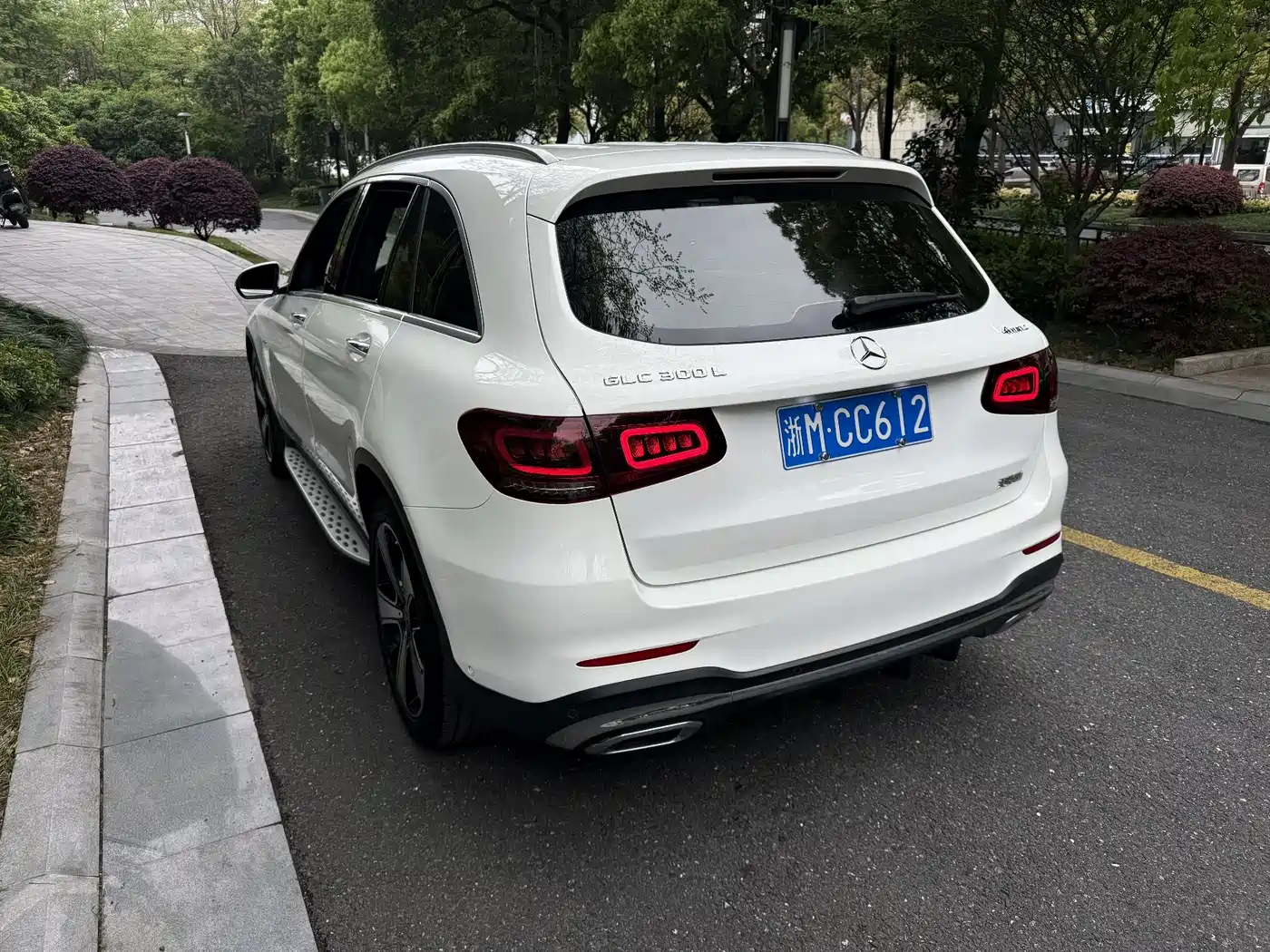 Mercedes-Benz GLC 2022 GLC 300 L 4MATIC Dynamic Collector's Edition фото 6