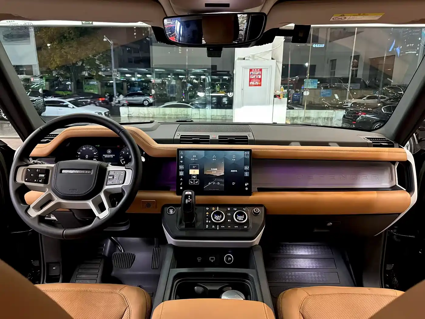 Land Rover Defender 2023 Model Year 130 3.0T P400 HSE фото 6