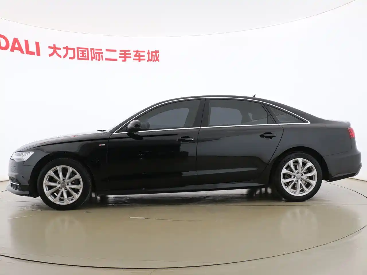 Audi A6L 2018 Model 35 TFSI Collector's Edition фото 12