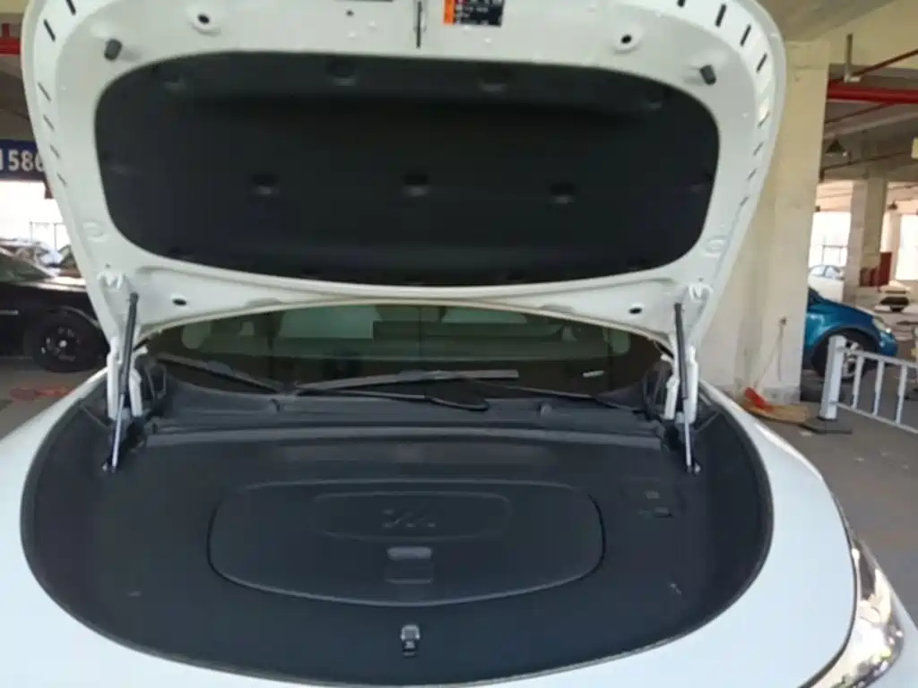 Фото 20 - IM Motors IM LS6