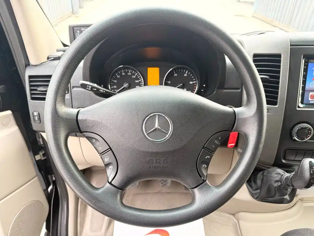 Mercedes-Benz Sprinter 2013 2012 Model 2.1T Premium Tour Long Wheelbase