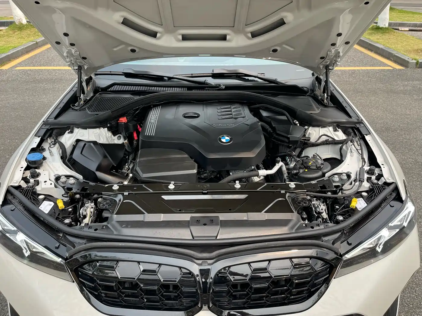 BMW 3 Series 2025 325Li M Sport Package фото 24