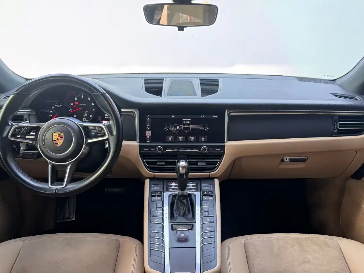 Porsche Macan 2018 Macan 2.0T фото 6