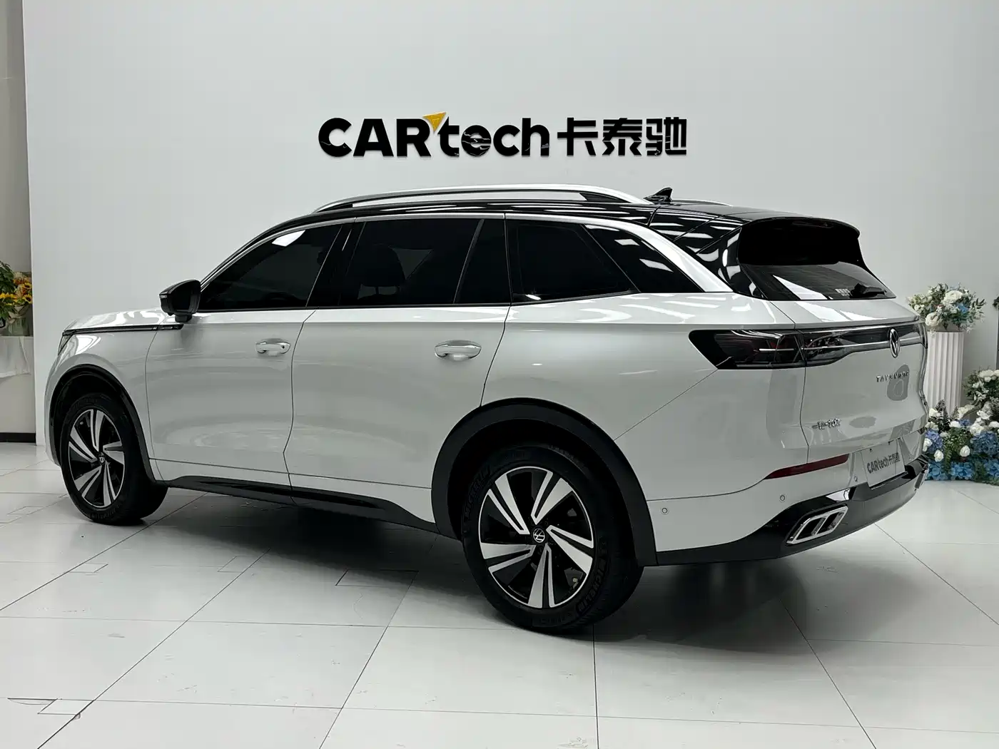 Volkswagen Talagon 2023 380TSI 4WD R-Line Touring Edition фото 12