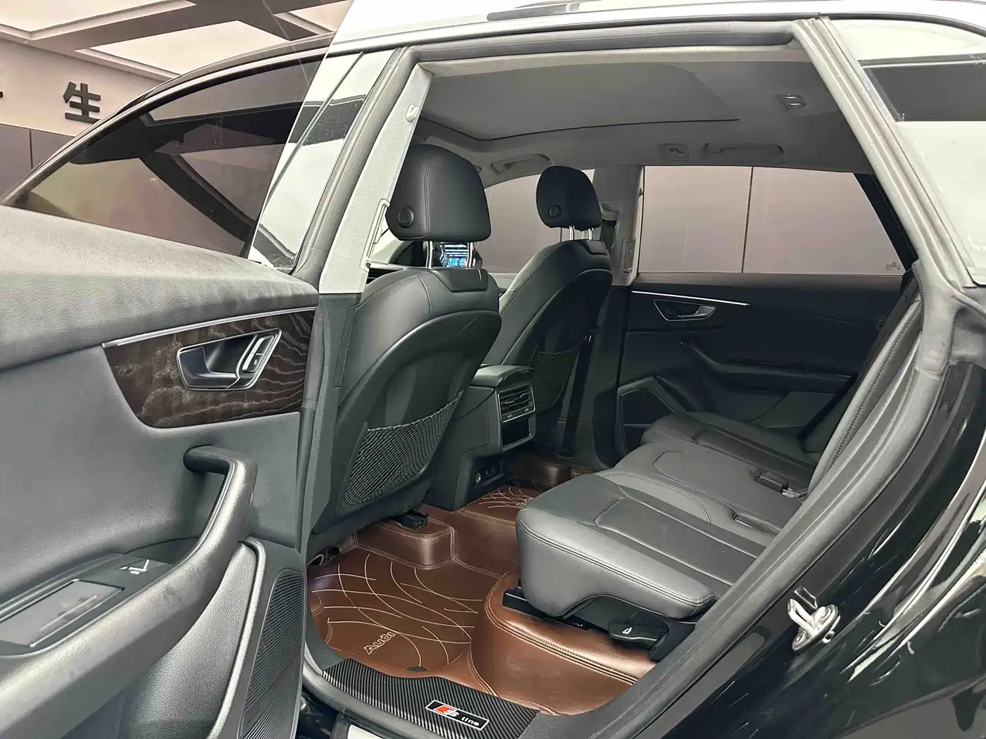 Audi Q8 2021 Model 55 TFSI Luxury Dynamic фото 6