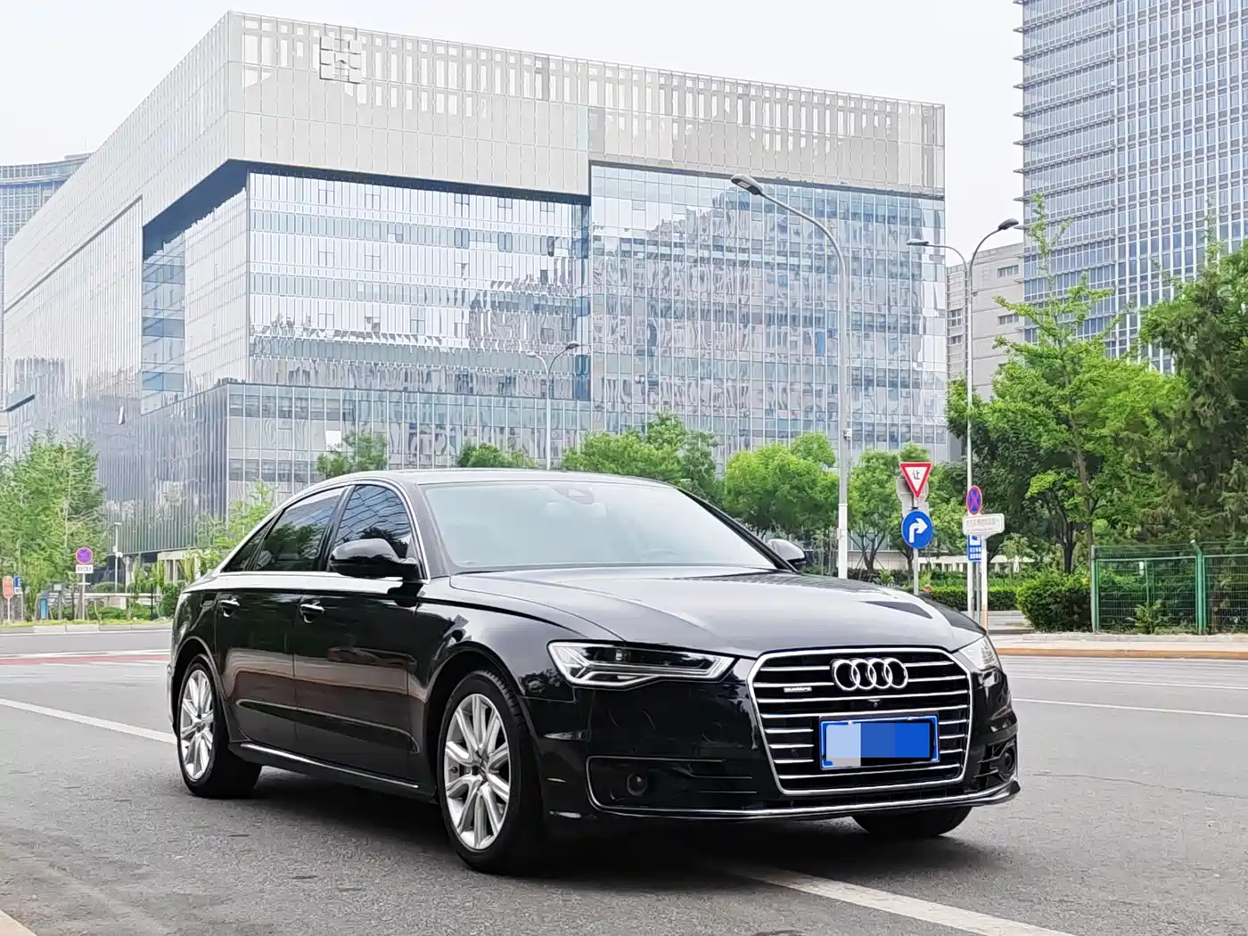Audi A6L 2016 50 TFSI quattro Premium фото 2