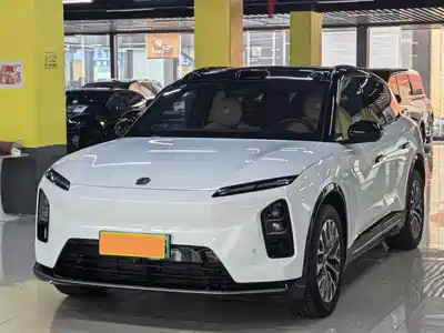 NIO ES6