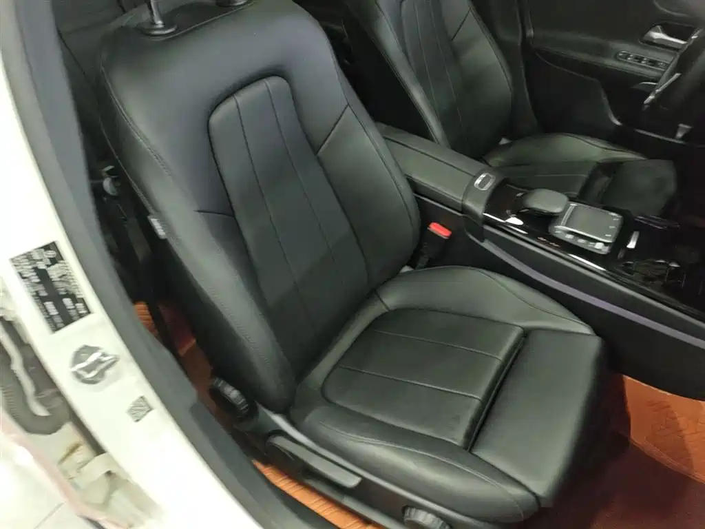 Mercedes-Benz A-Class 2021 Facelift A 180 L Sport Sedan фото 25
