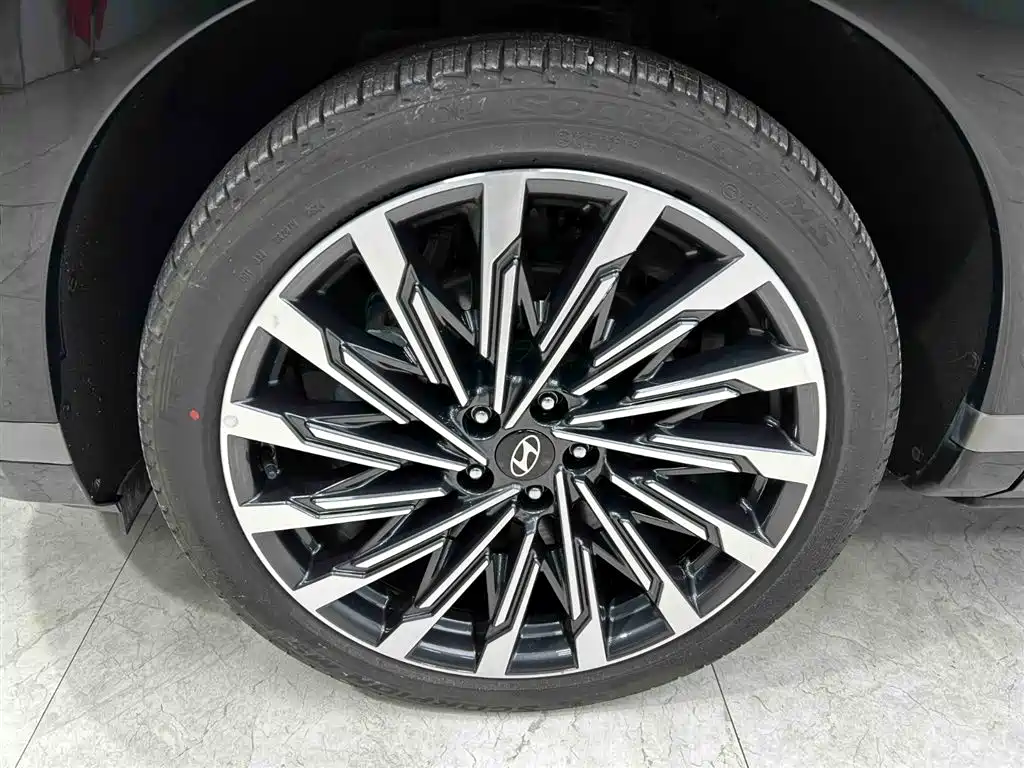 Hyundai Santa Fe 2024 2.0T Connoisseur Ultra фото 22