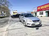 Фото 3 - Ford Focus