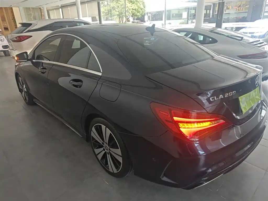 Mercedes-Benz CLA (Import) 2017 Facelift CLA 200 Style фото 5