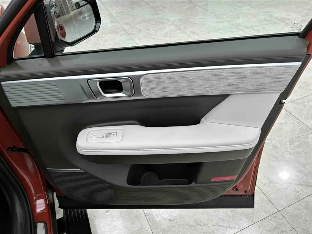 Hyundai Santa Fe 2024 2.0T Connoisseur Ultra фото 13